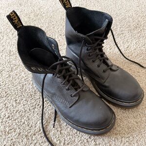 Doc Marten Pascals